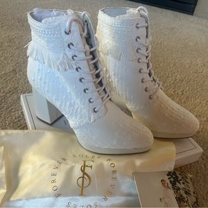 White Bohemian Lace Up “ForeverSoles Prayer” Boots - Size 7